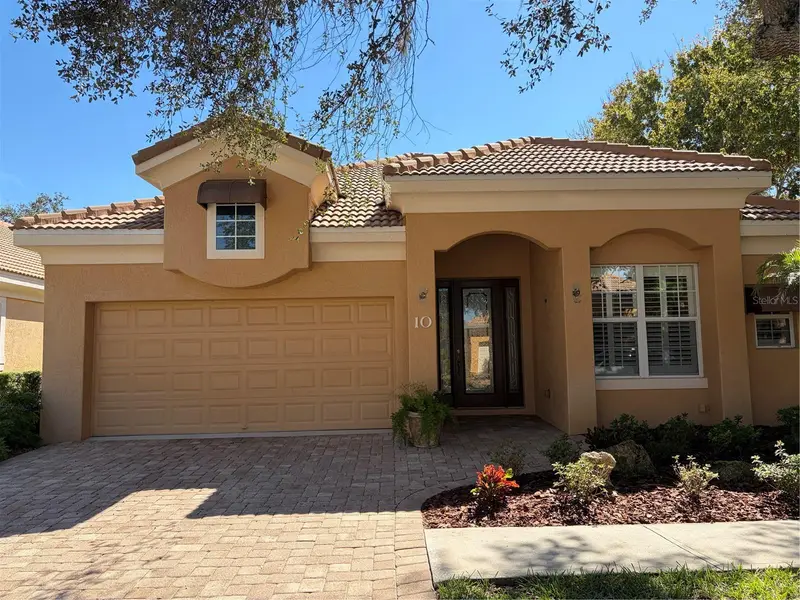 10 Lakeside Way N, FL