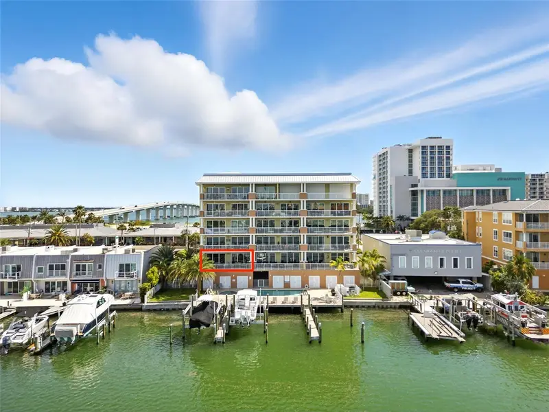 706 Bayway Blvd #203, FL