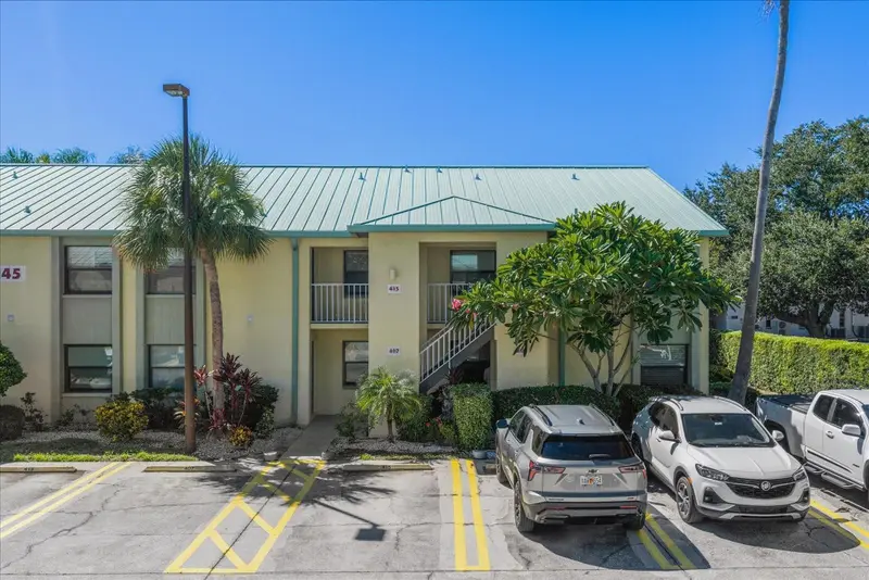 6145 113th St #408, FL