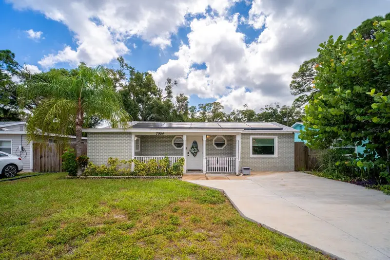 7954 49th Ave N, FL