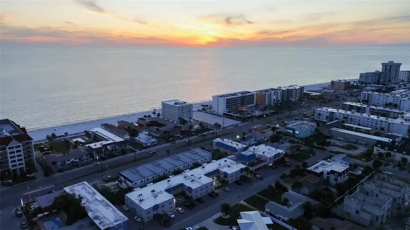 17035 Gulf Blvd #109, FL