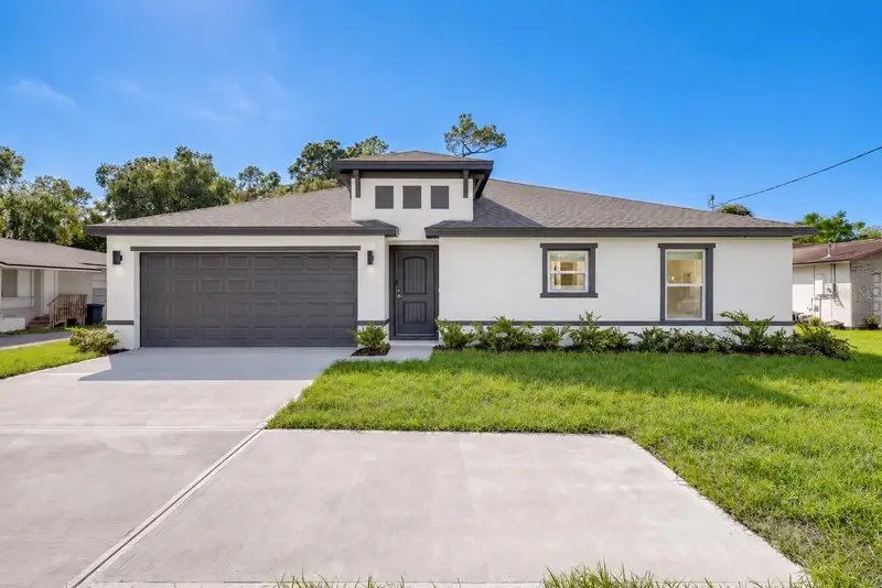 922 S County Road 419, FL