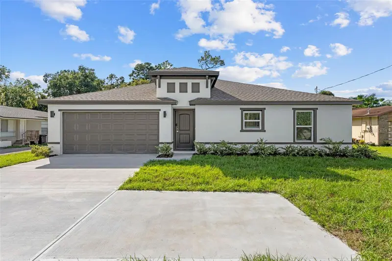 922 S County Road 419, FL