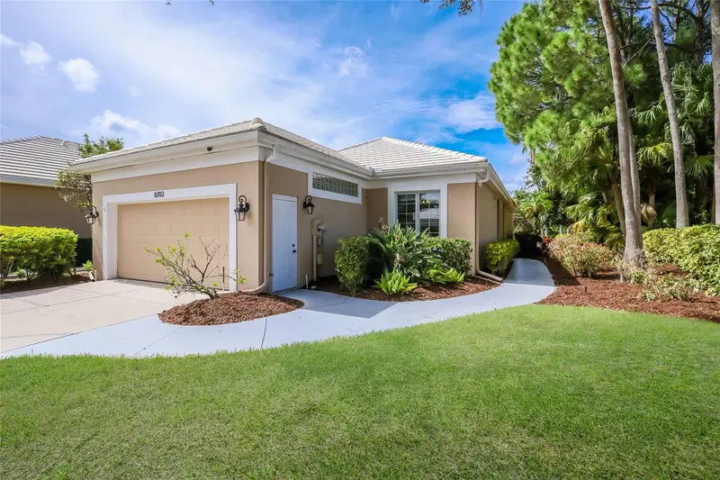 8702 52nd Dr E, FL