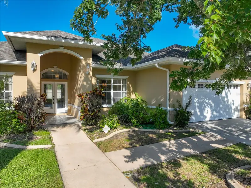 3677 Whisperwood Cir, FL