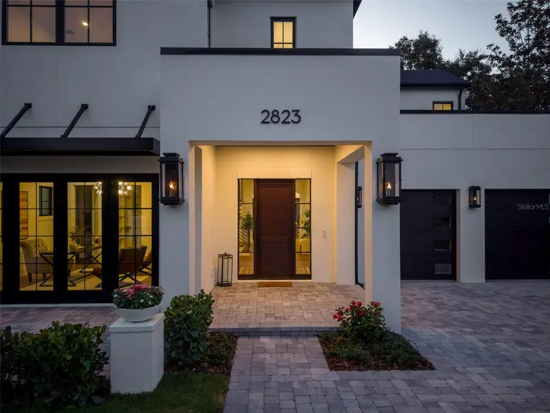 2823 Parkland Circle, FL