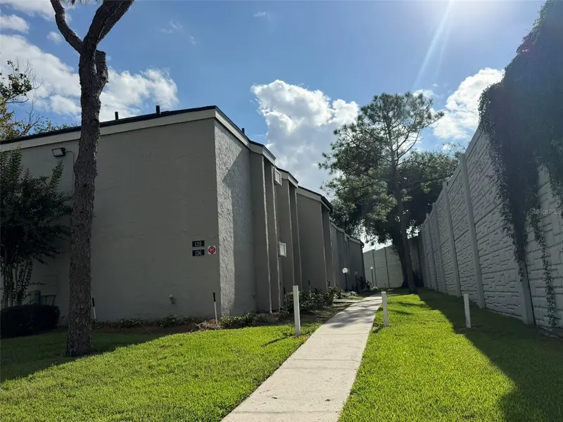 136 Springwood Cir #A, FL