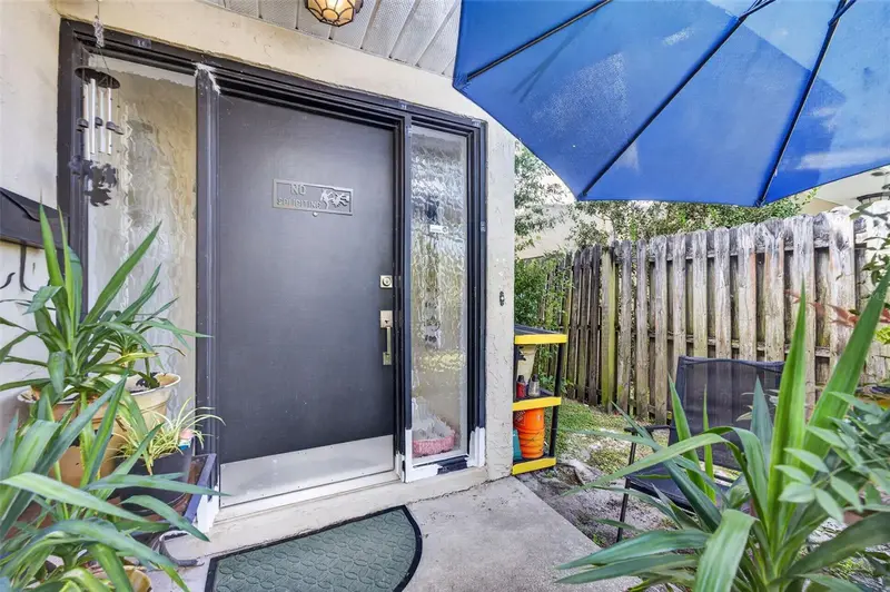 112/114 W Winter Park St, FL