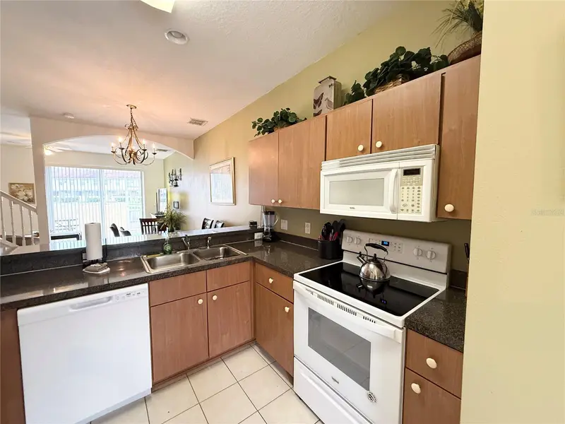 1213 S Beach Cir, FL