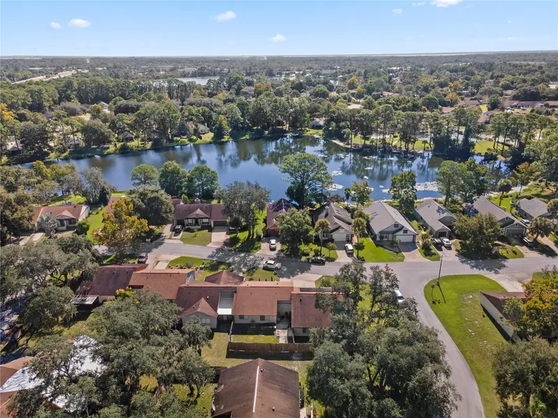 167 Clear Lake Cir, FL