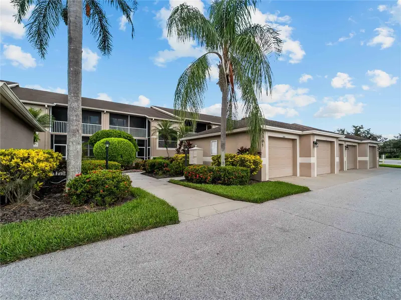 5301 Mahogany Run Ave ##1024, FL