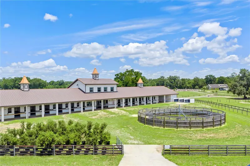 1345-10 Ne 155 Pl, FL