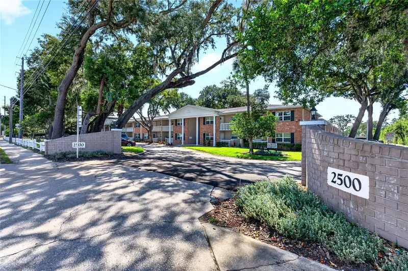 2500 Lee Rd #123, FL