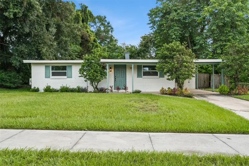 107 Plymouth Ave, FL