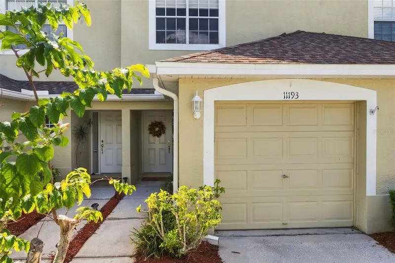 11193 Kapok Grand Cir, FL