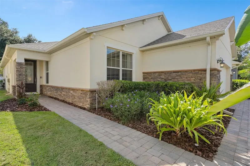 593 Kistler Cir, FL