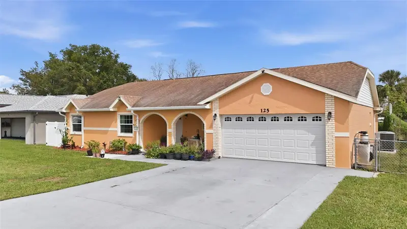125 Pansy Ct, FL