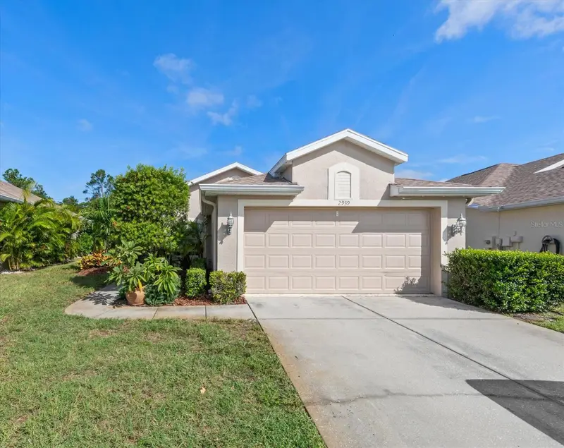 2939 Wood Pointe Dr, FL