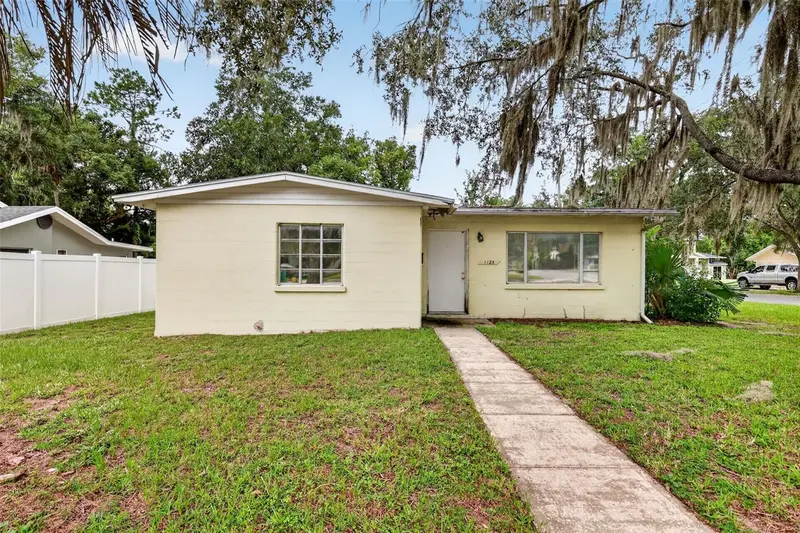 1125 N Donnelly St, FL