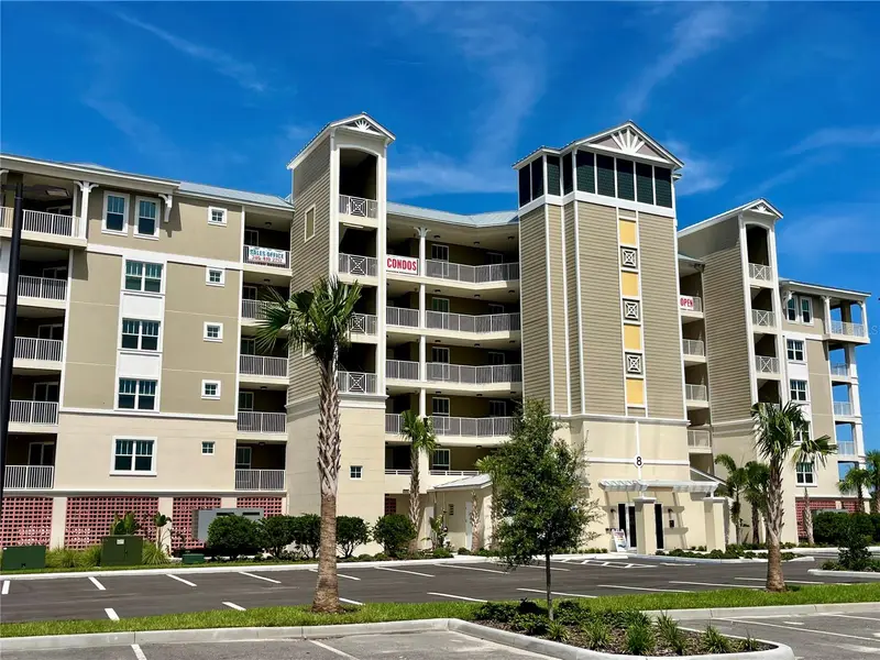 8 Riverwalk Dr #603, FL