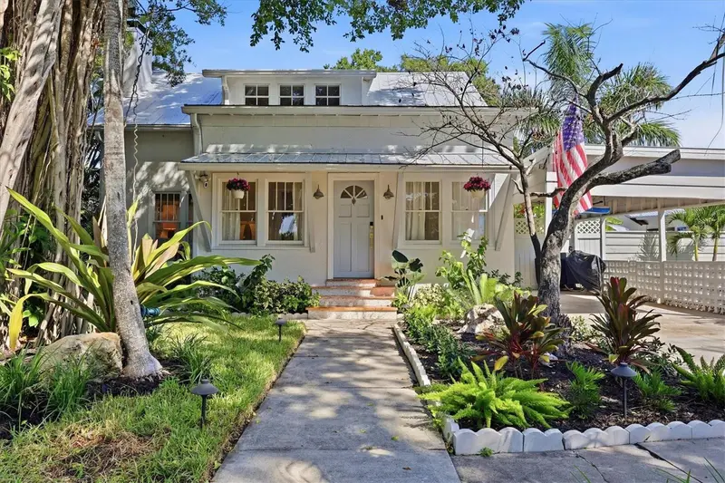112 Nippino Trl W, FL