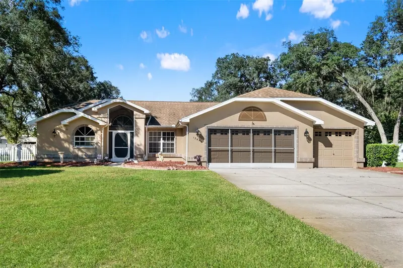 12843 Oak Nut St, FL