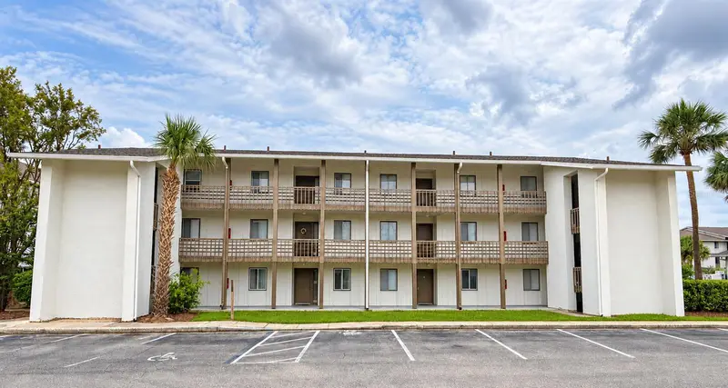 6519 W Newberry Rd #305, FL