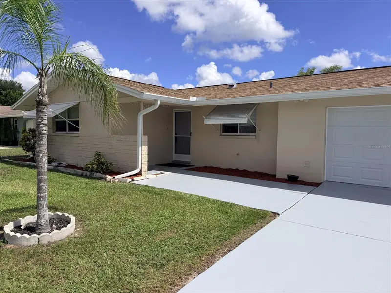 Jasmine Lakes listing