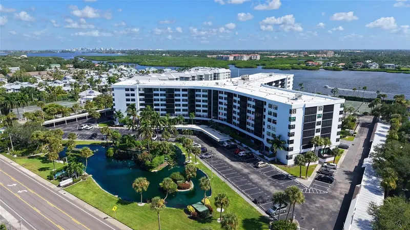 5855 Midnight Pass Rd #221, FL