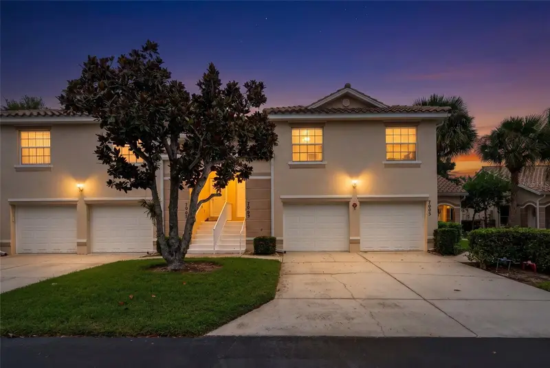 7609 Sweetbay Cir #Na, FL