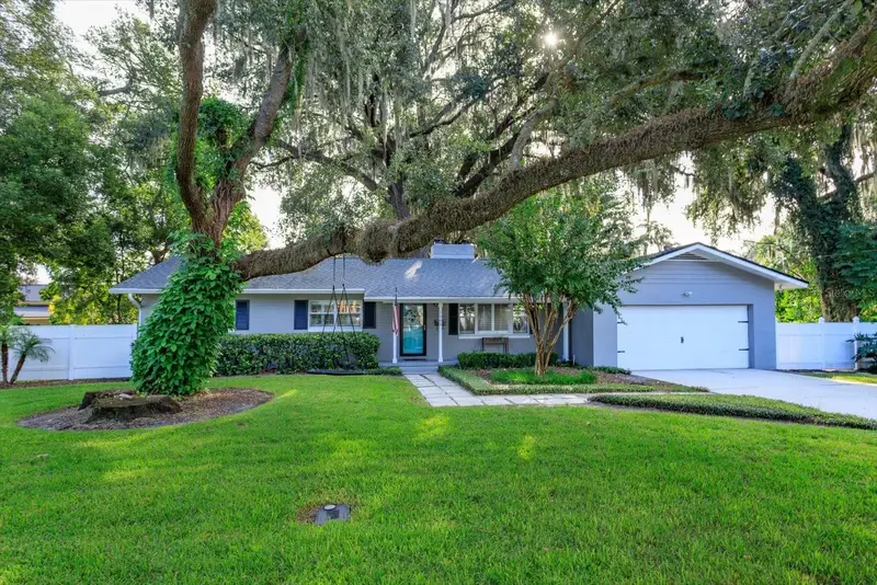 1060 Gregory Dr, FL
