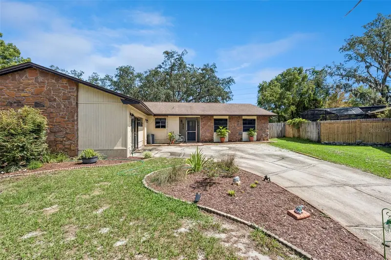 855 Benchwood Dr, FL