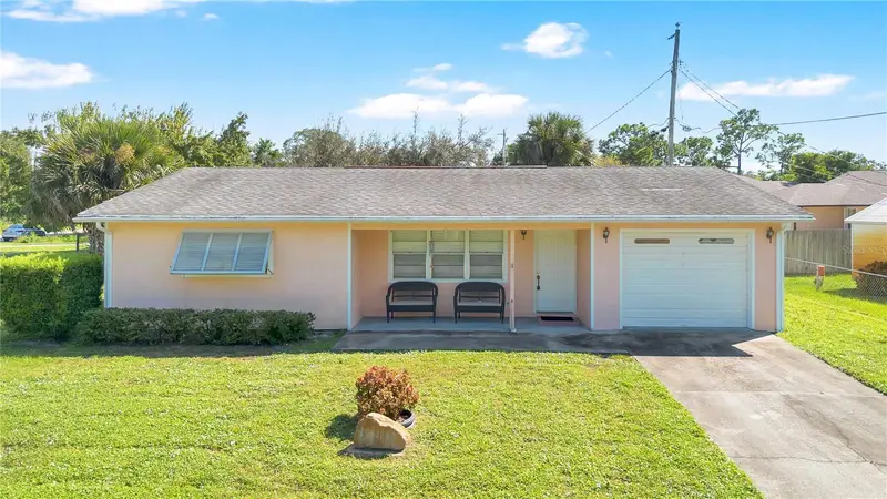 867 Floraland Ave, FL