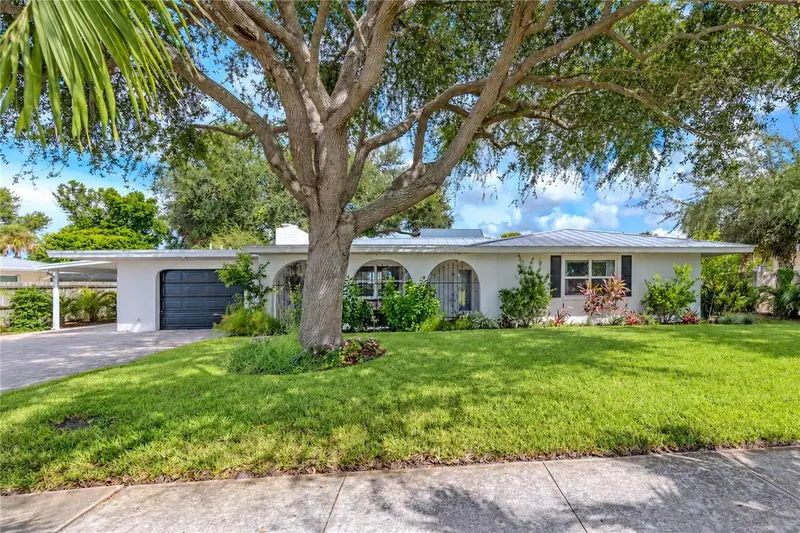 324 Beach Rd, FL