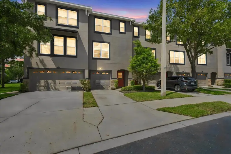 1327 Salem Orchard Ln, FL