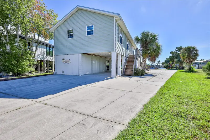 5046 Cedarbrook Ln, FL