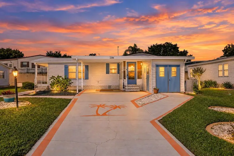25109 Clifford Hl, FL