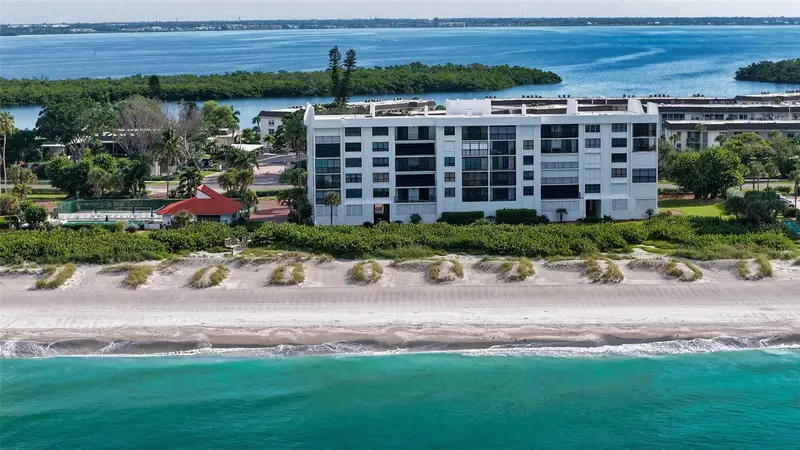 4525 Gulf Of Mexico Dr #204, FL