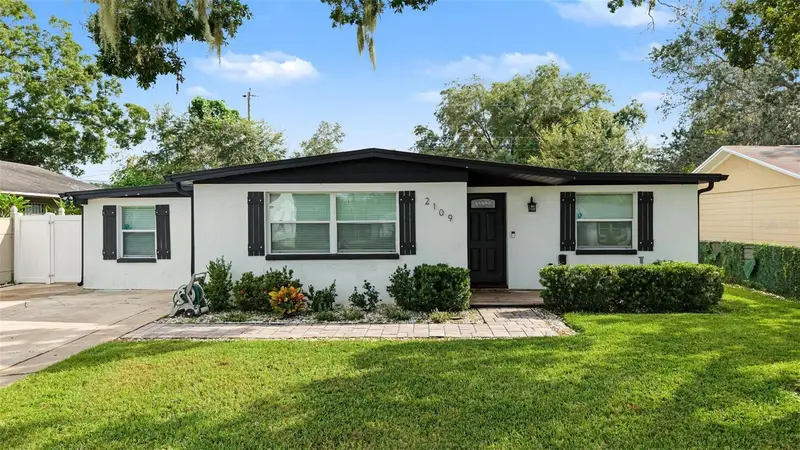 2109 E Flora Street, FL