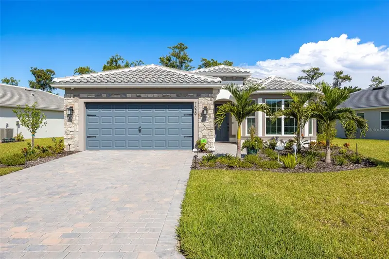 7629 Paradise Tree Dr, FL