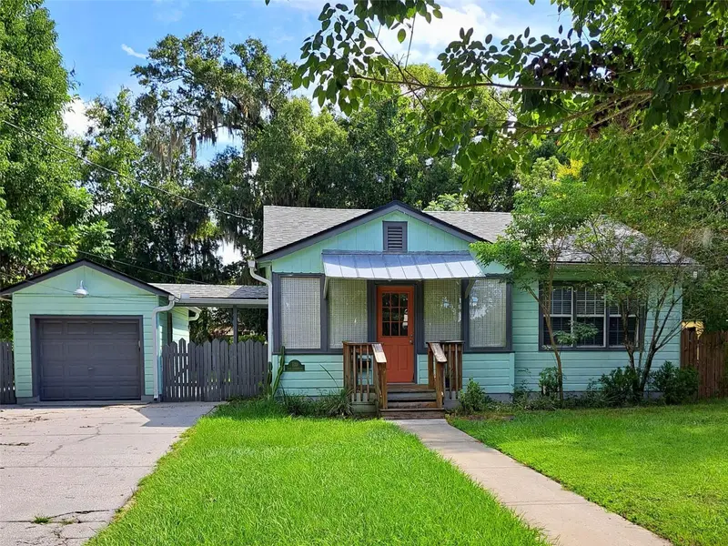533 Lake Como Cir, FL