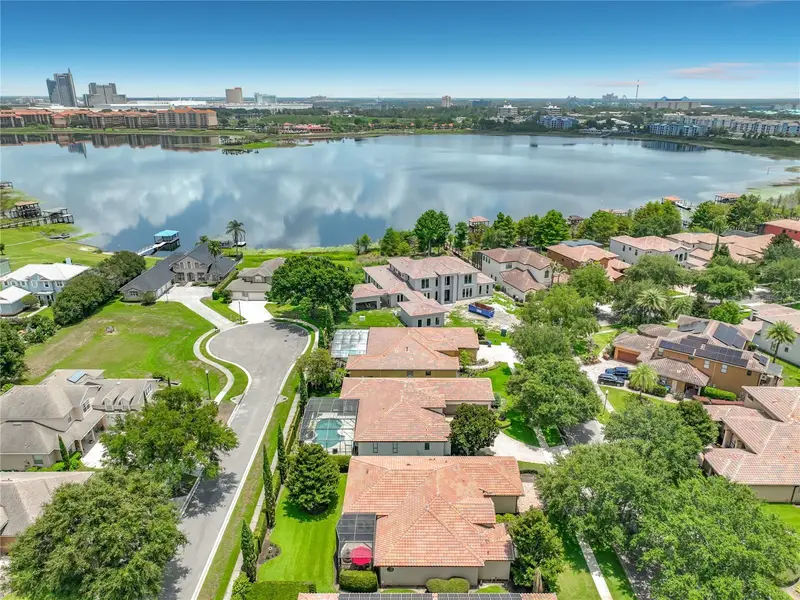 7456 Pointe Venezia Dr, FL