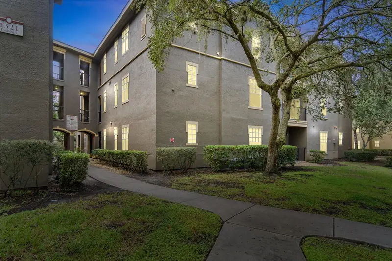 1321 Arbor Vista Loop #321, FL