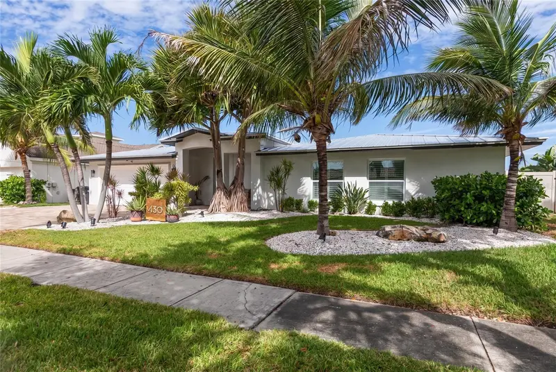 430 Palm Is Se, FL