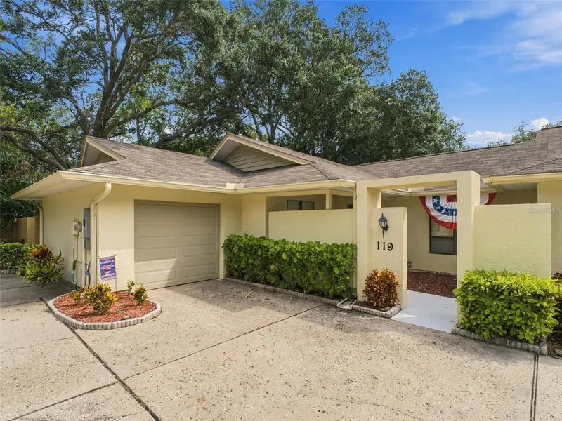 119 Parkside Colony Dr, FL