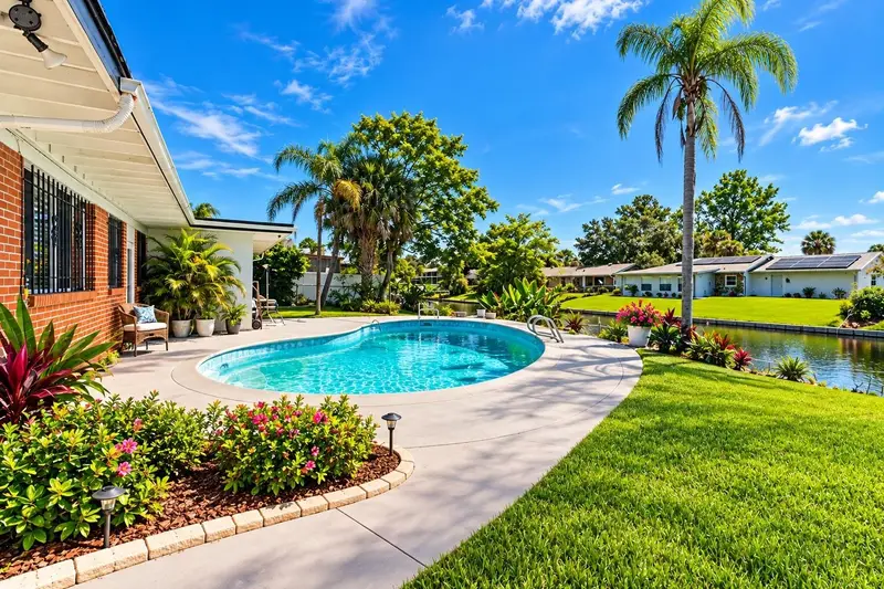 2504 Caribbean Ct, FL