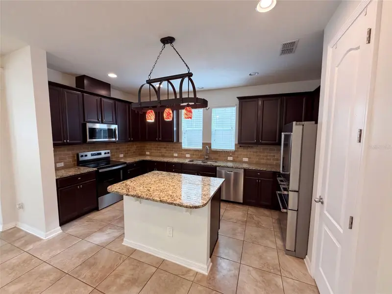 8231 Laureate Blvd, FL