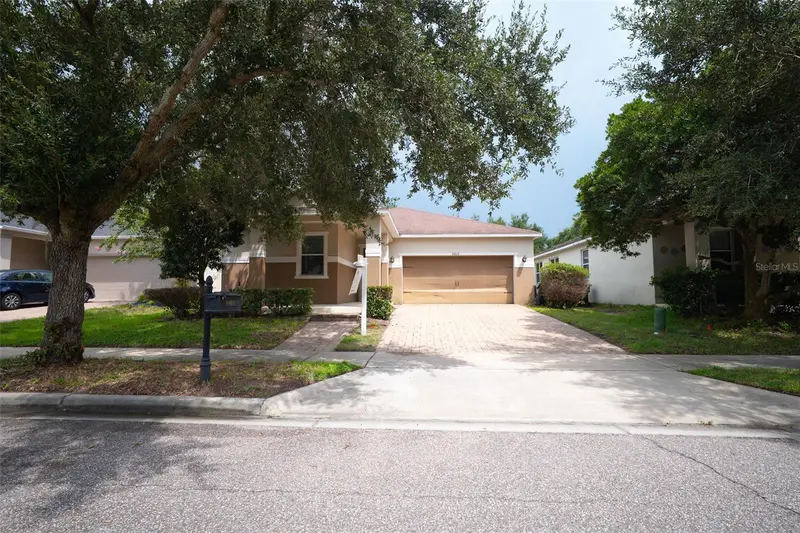 8809 Arrabida Ln, FL