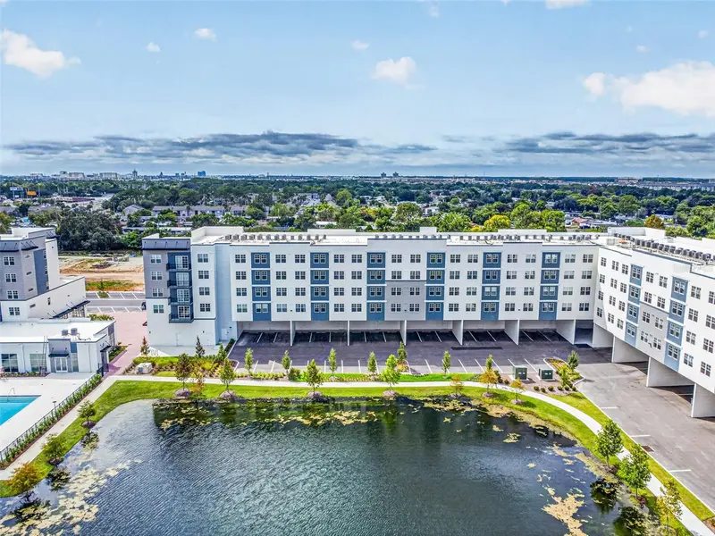 5563 Millenia Park Blvd #417, FL