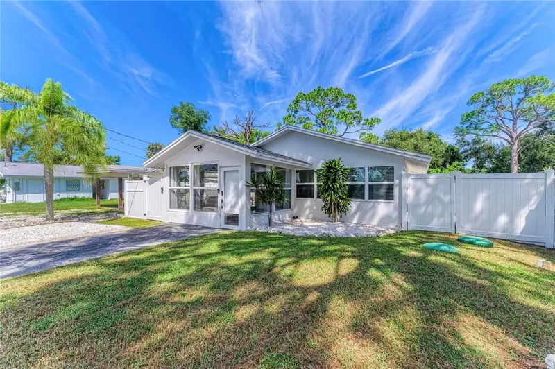 1841 Joyce St, FL